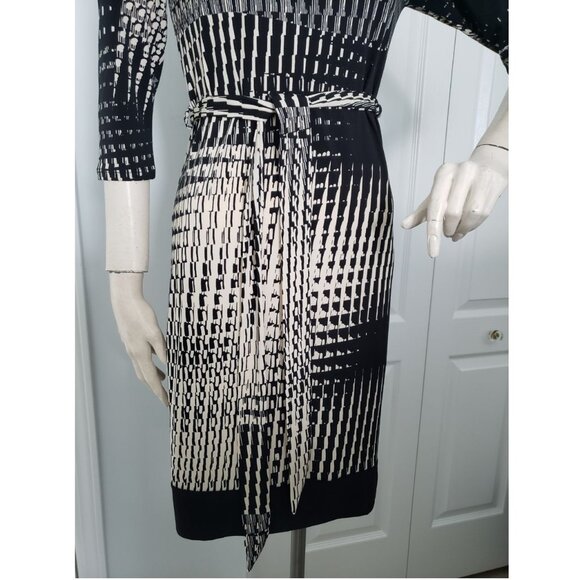 BNWT Black and beige stretch geometric bodycon dress Size medium - Picture 5 of 10